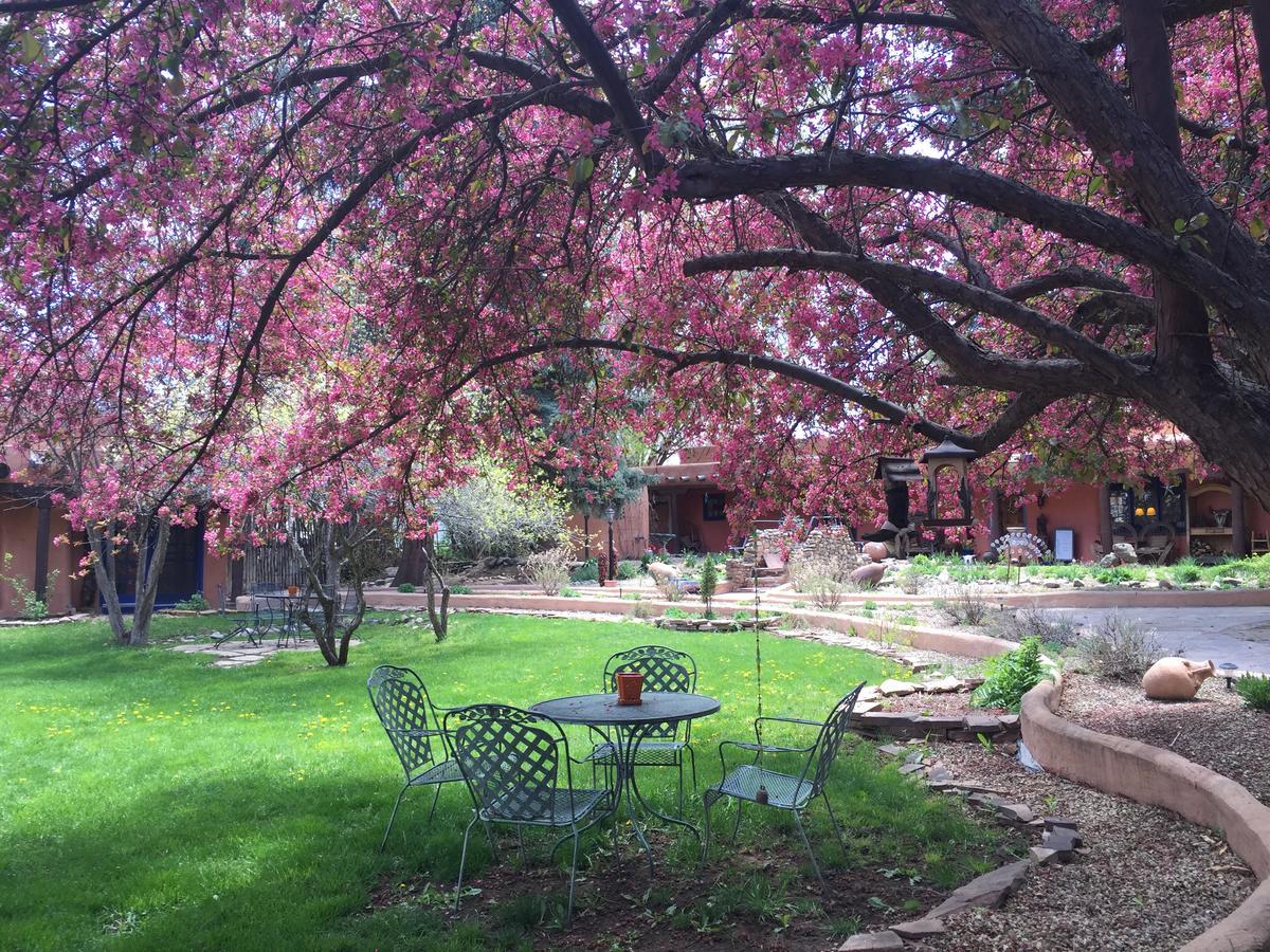 Adobe And Pines Inn Bed And Breakfast Ranchos de Taos Экстерьер фото