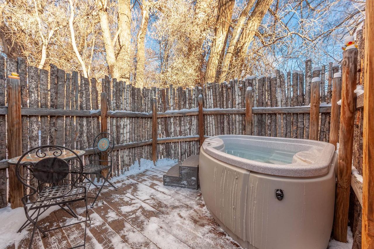Adobe And Pines Inn Bed And Breakfast Ranchos de Taos Экстерьер фото